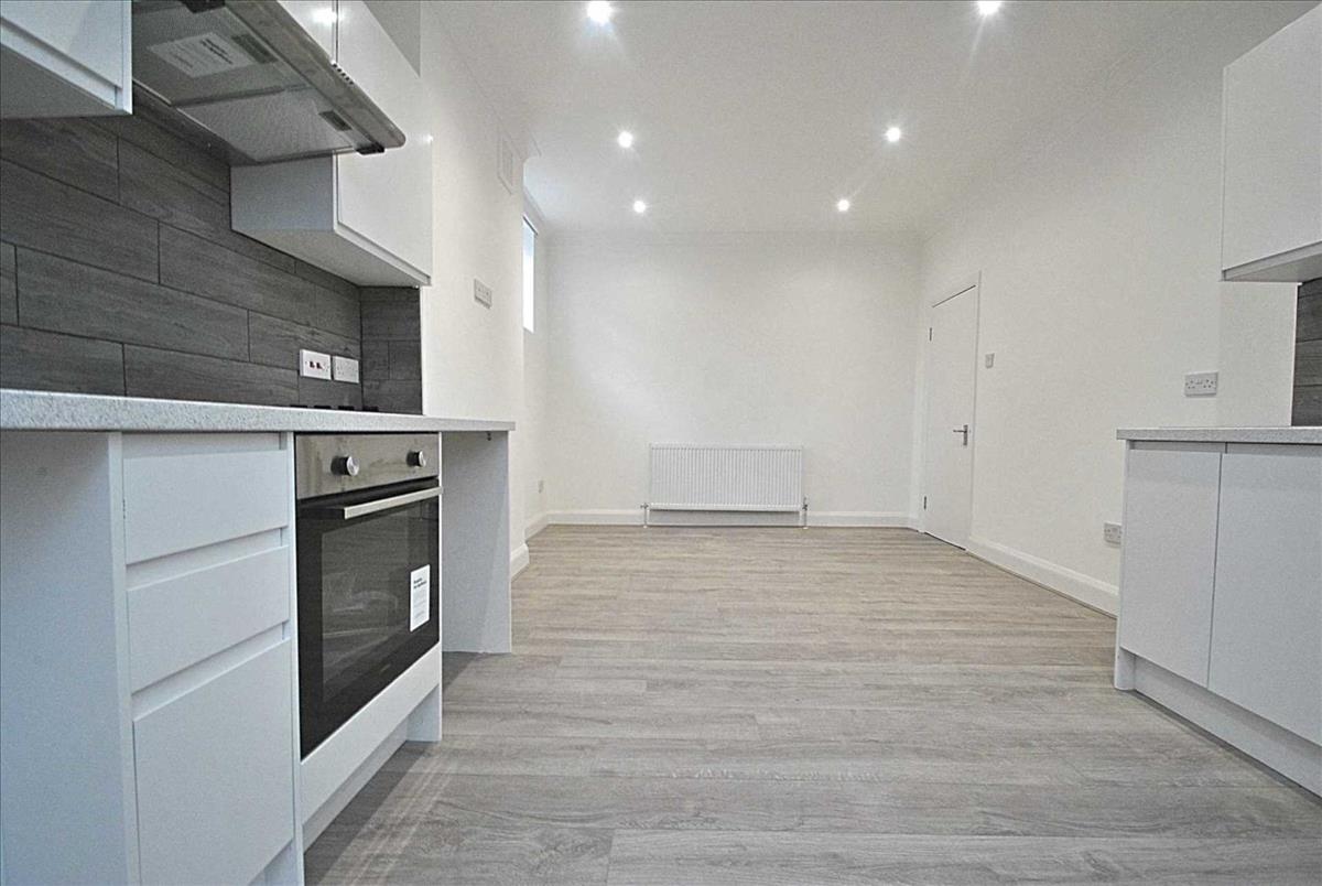 Property Image cd180155-b992-4e13-8a75-5b0a7d677f0c