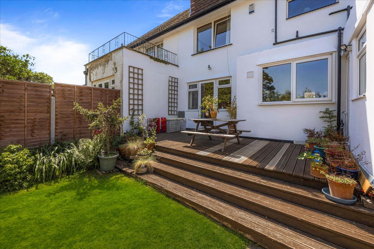 Property Image cd20cd7c-8855-4ae6-9117-4c3fd4b952ab