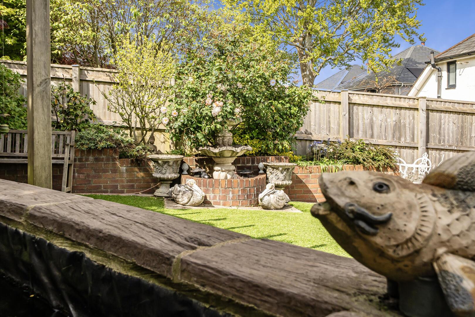 Property Image cd271b0c-2af6-4cf3-84bd-f338ef38a341