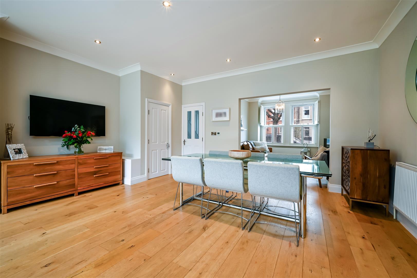 Property Image cd3f4bda-c394-47b3-aba3-3288c6824e9e