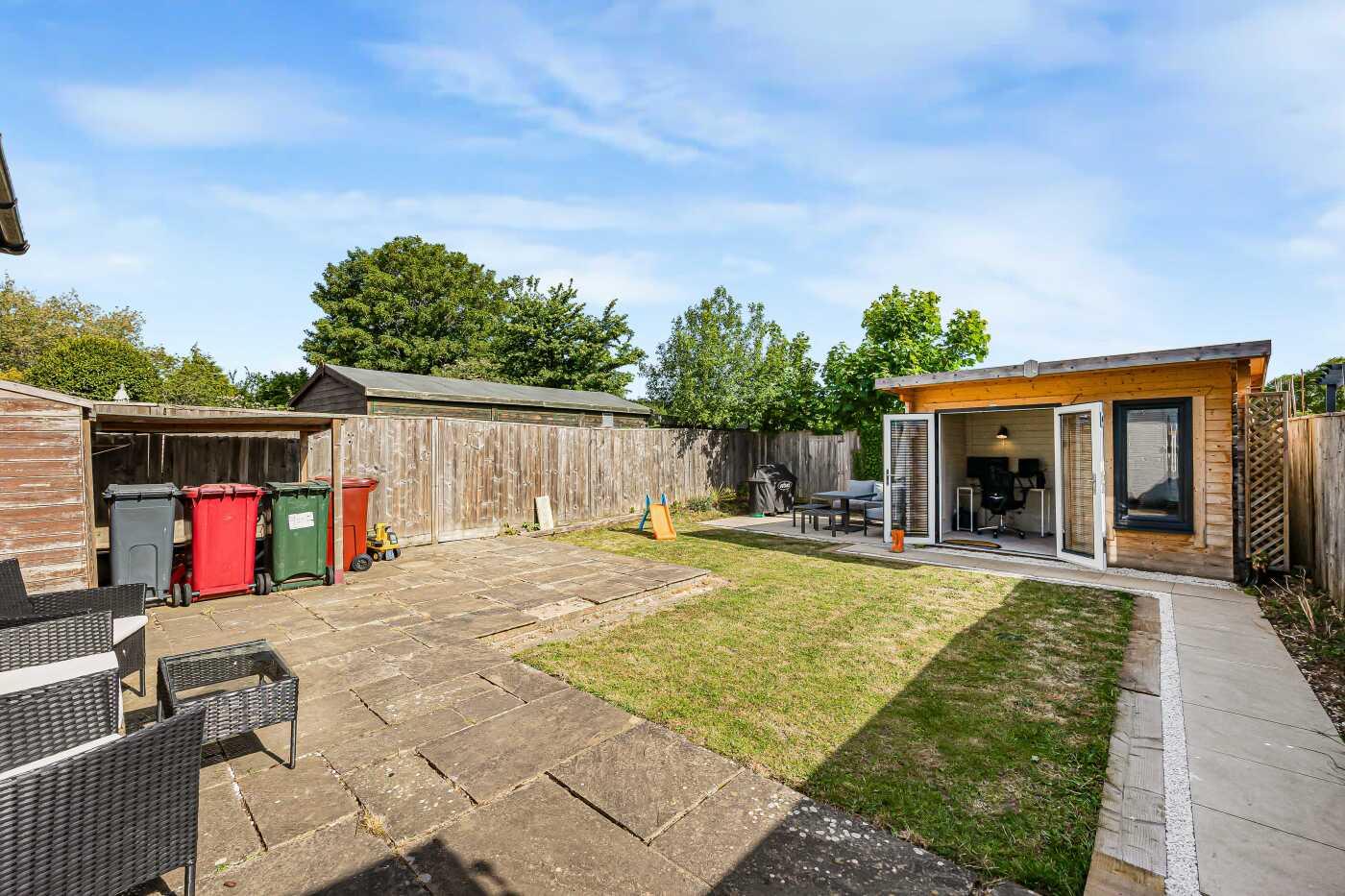 Property Image cd597298-ebdf-4126-a809-7abb72ababeb