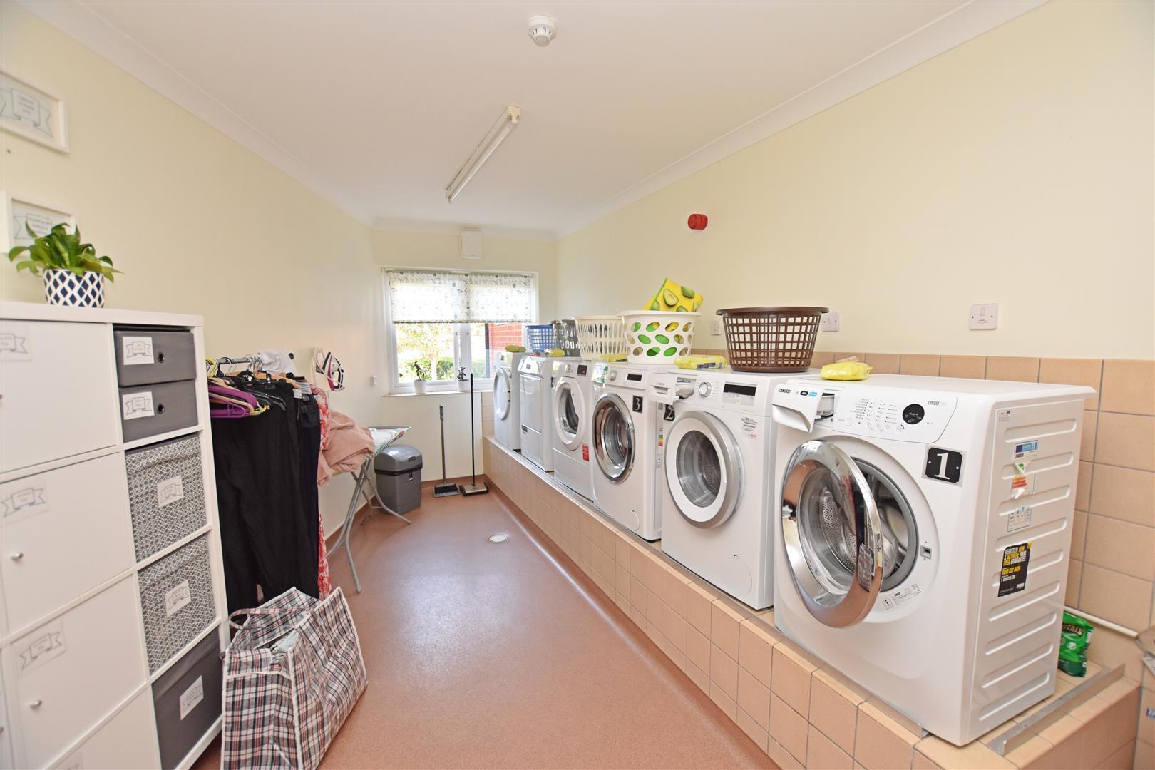 Property Image cd5c8c03-e368-41ba-8018-73bf0036c792