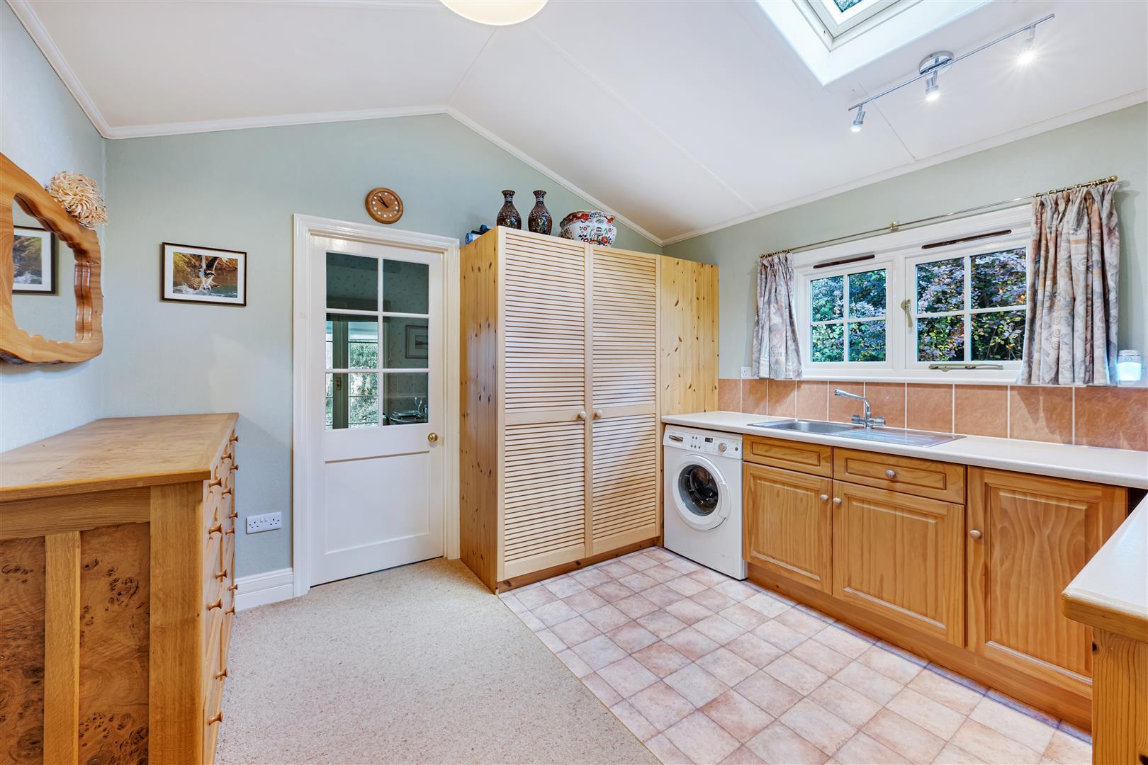 Property Image cd60f4b6-bac1-42b0-80f0-c99e011017e9