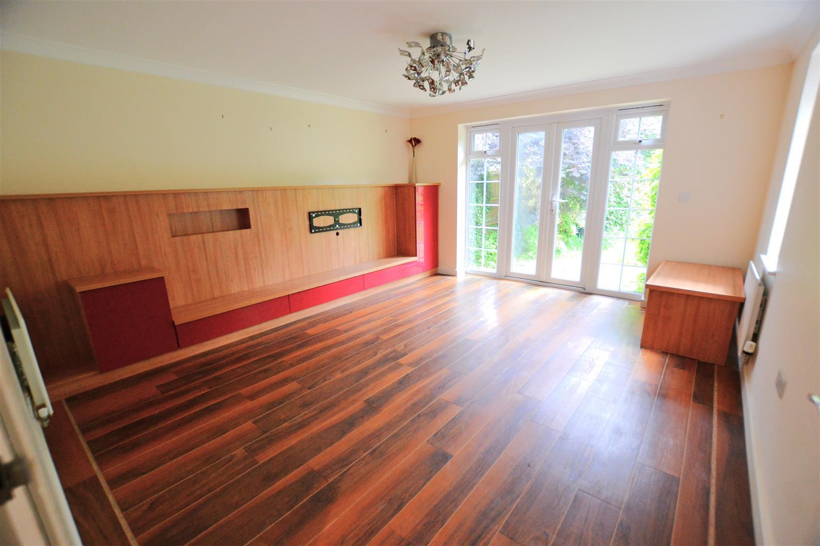 Property Image cd62ec69-03c9-49a3-85cb-11fdc9c6a8bd