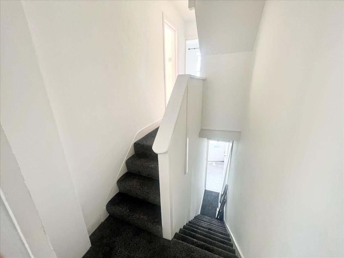 Property Image cd6c451d-fe88-4f9b-bda8-b20ca9a1ac97