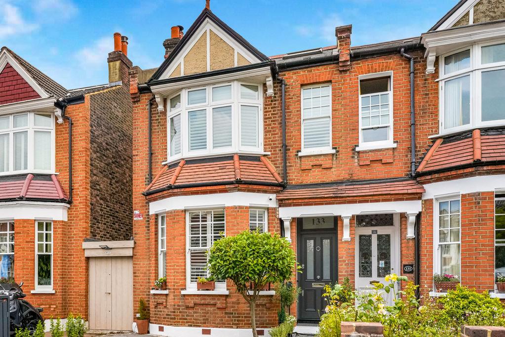 Property Image cd7bf6b7-aca7-4a1b-8a6d-af784f31ec02