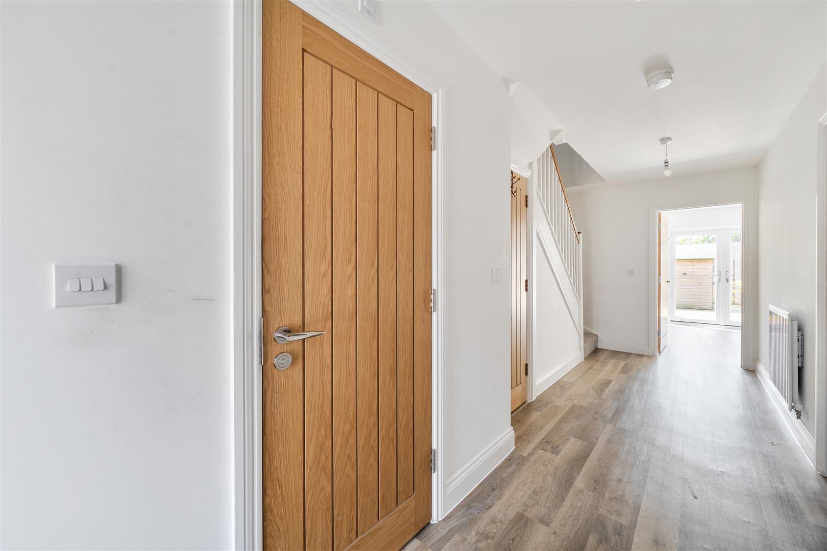 Property Image cd86a643-3a8f-4dc0-bb5c-1c556bd8daa2