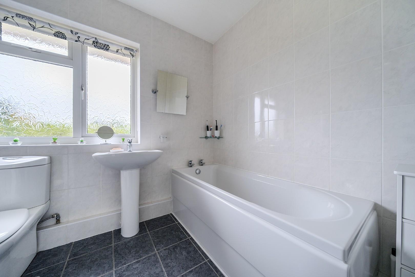Property Image cd8cbc9f-c708-4e83-83ef-c38d05bf5e90