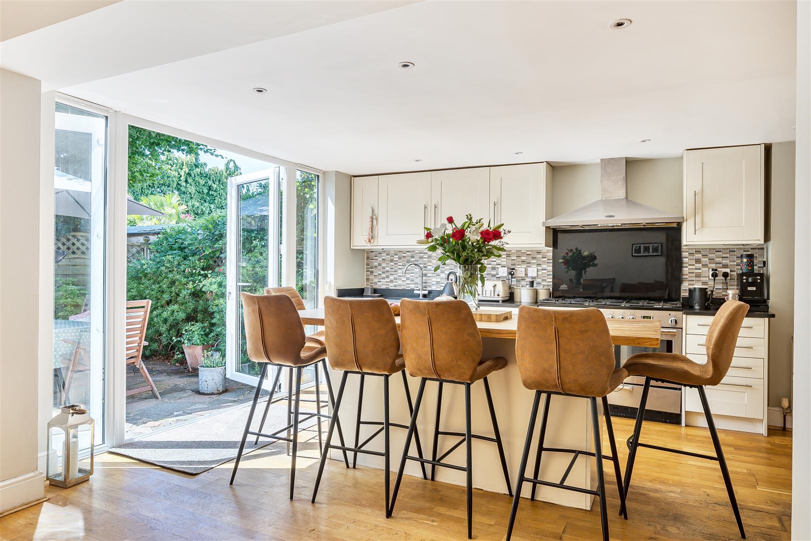 Property Image cd9af0e2-62bb-4e9a-b414-3b241345ddea