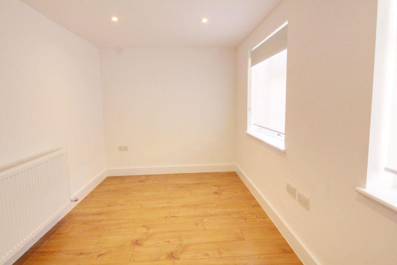 Property Image cd9eeb32-5591-4175-8bcf-667bad7819a3