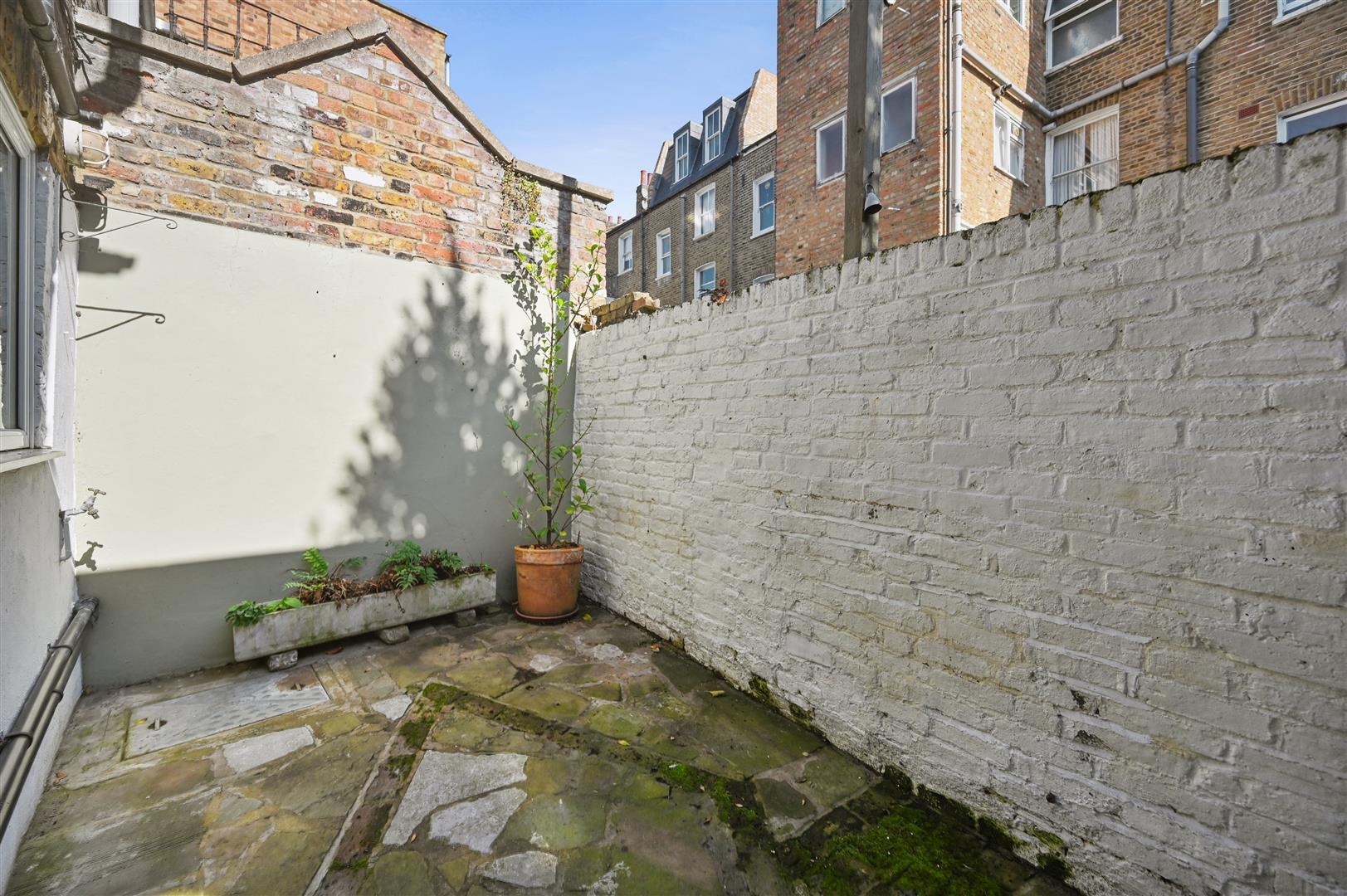 Property Image cda7dd66-5d80-45d1-8575-9367ca34140a
