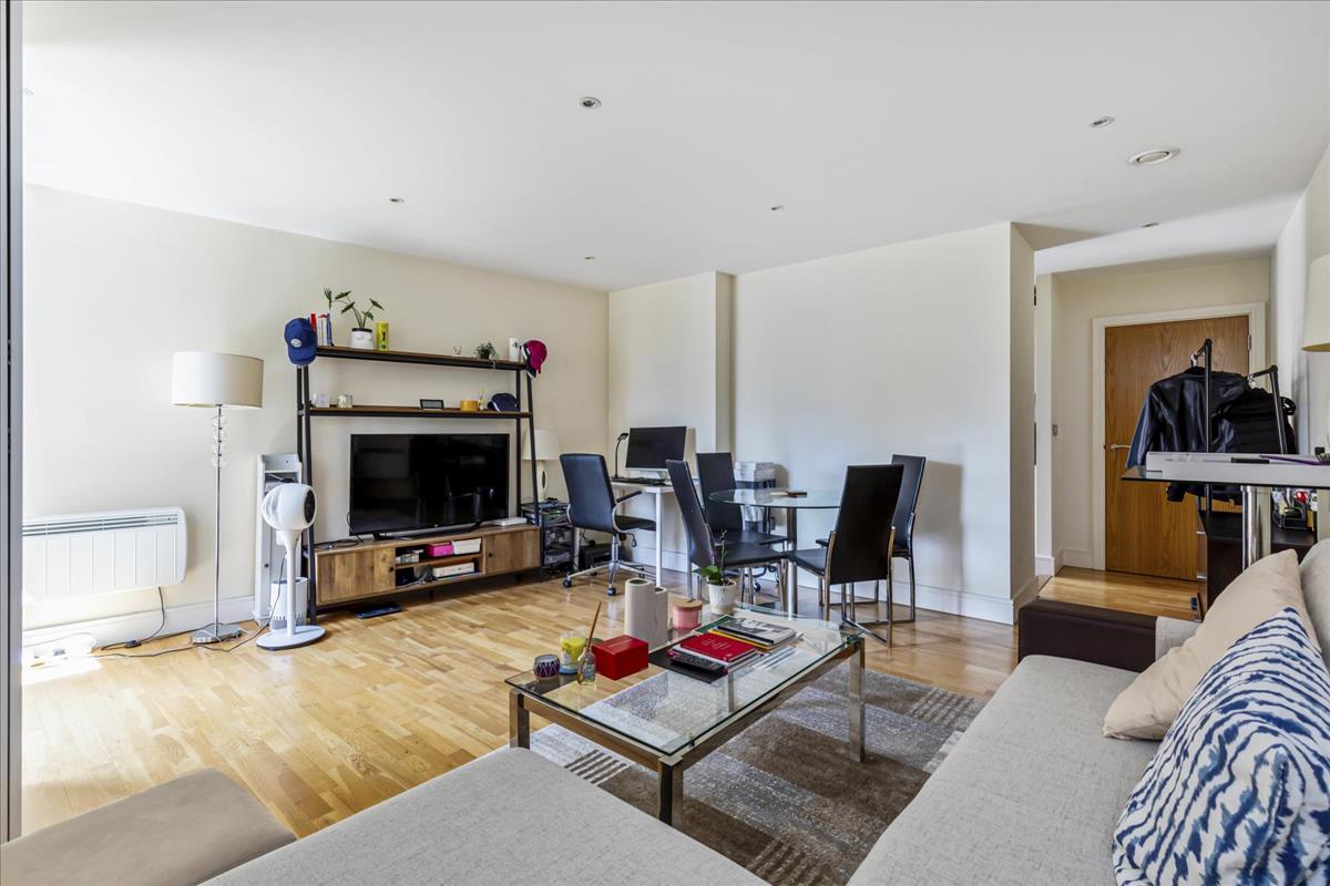 Property Image cda9241e-1191-437e-bebf-6df3293c05bc