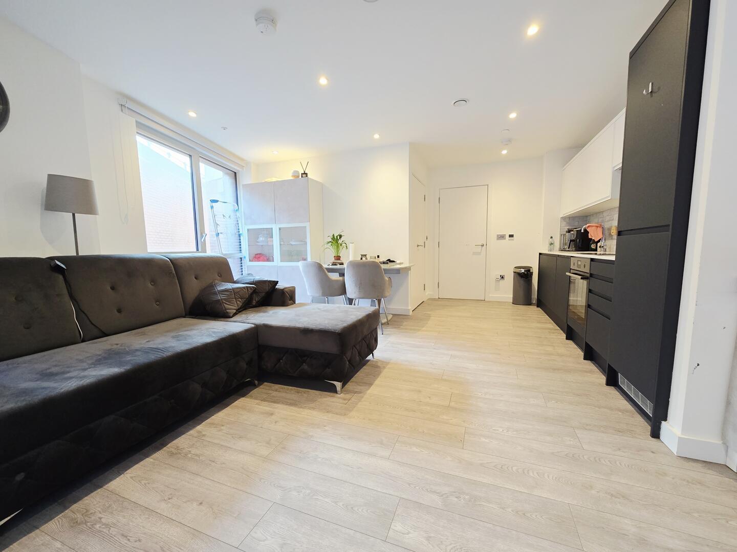 Property Image cda9f2bf-1799-48d2-94bc-74503c04cc2f