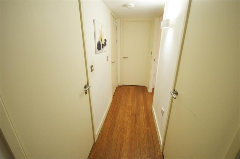 Property Image cdb624ac-4015-46c0-bf32-da82622ec00a