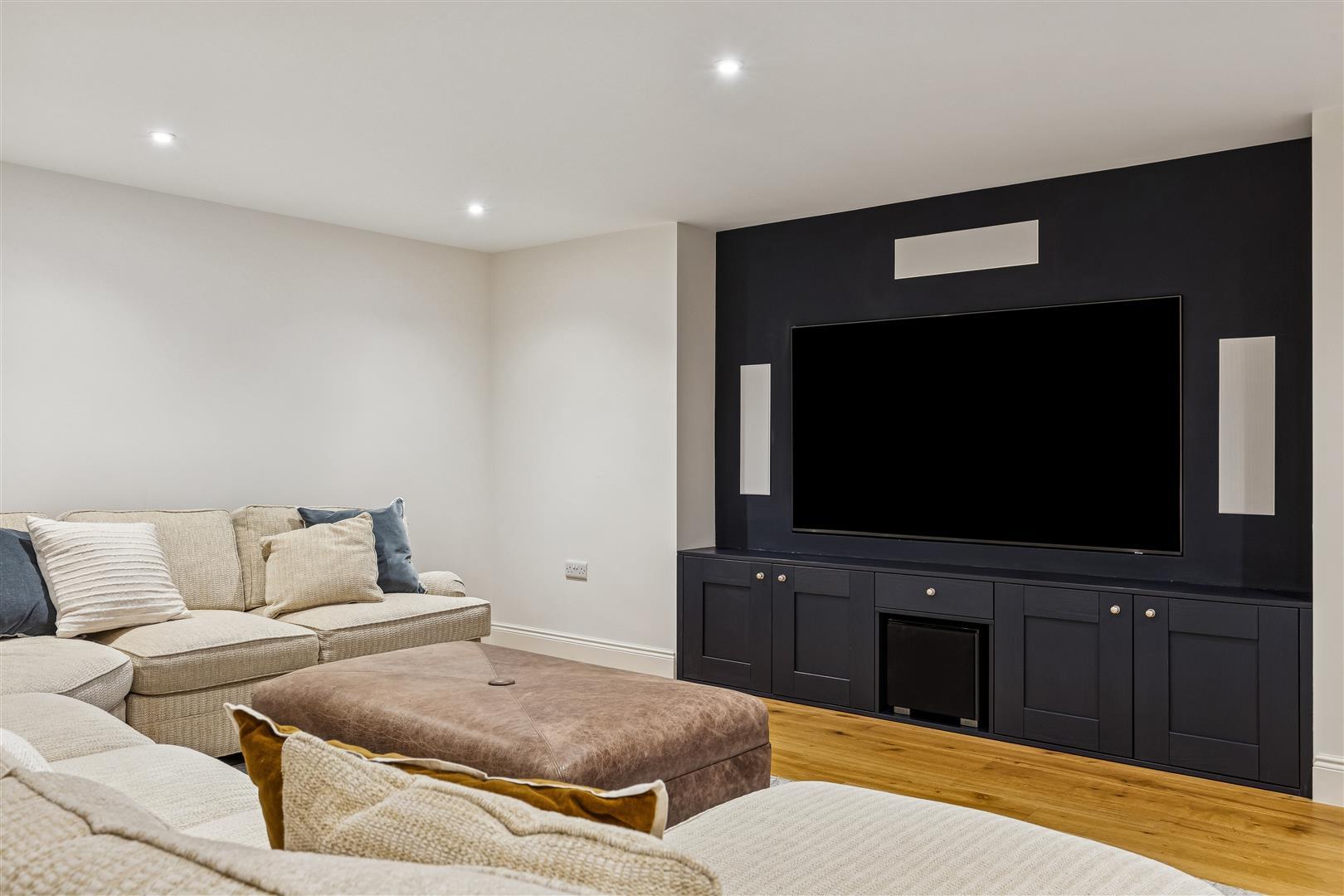 Property Image cdb99041-16fa-4fae-b345-0e728394d0c0