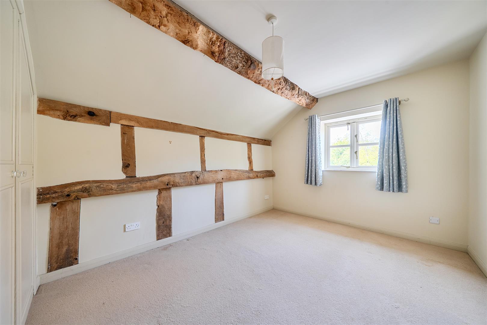 Property Image cdc99a3f-0624-41d4-bebd-6c3a839011d8