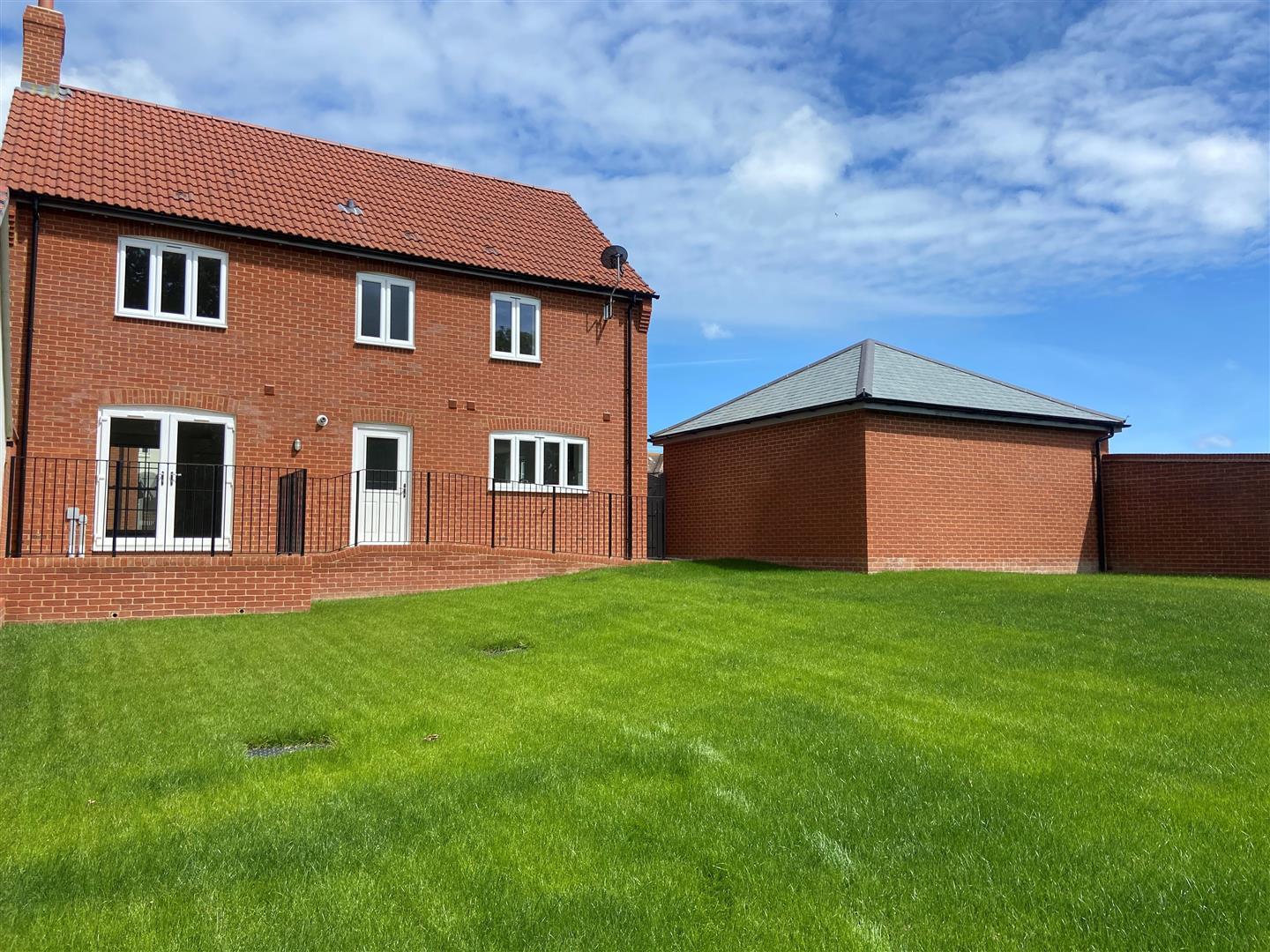 Property Image cdcb6d8d-07fb-4554-b597-2322ba50b3ee