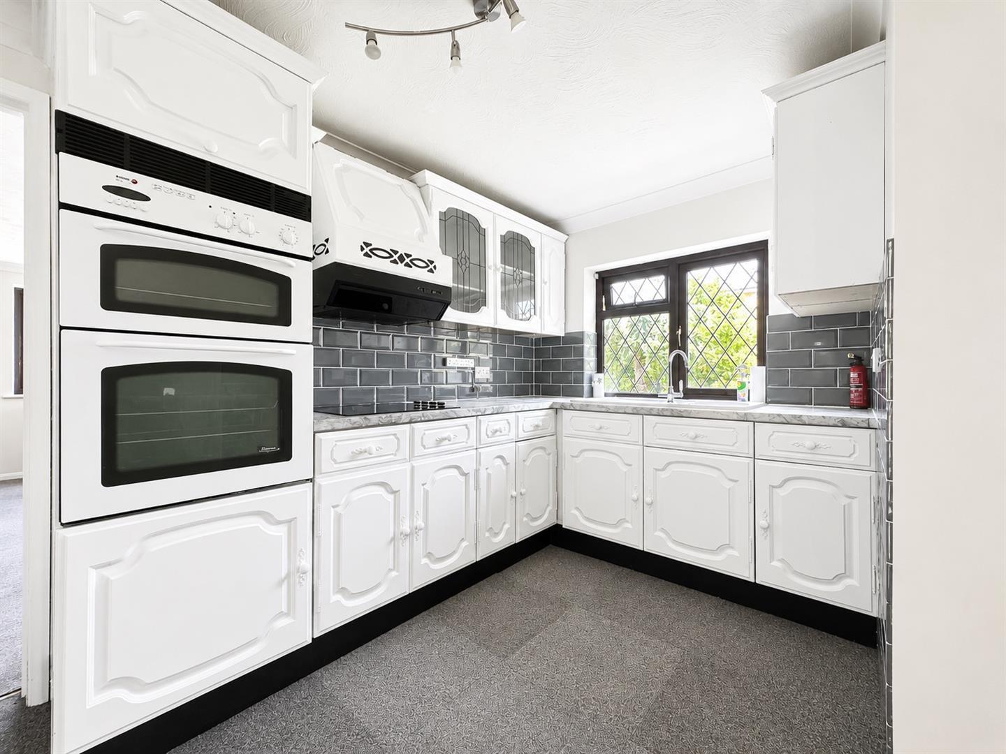 Property Image cdd16793-7f84-42d0-9e76-17c672600496