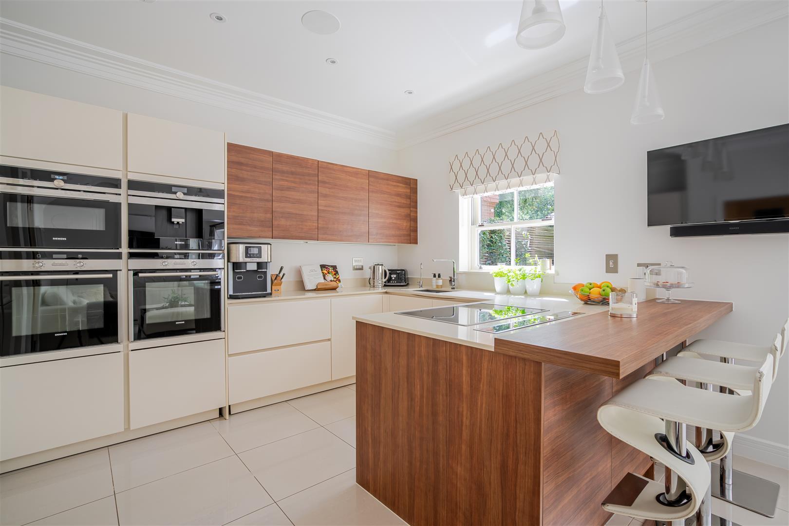 Property Image cddadfe6-33ee-4882-bc95-cf15dedcf8d8