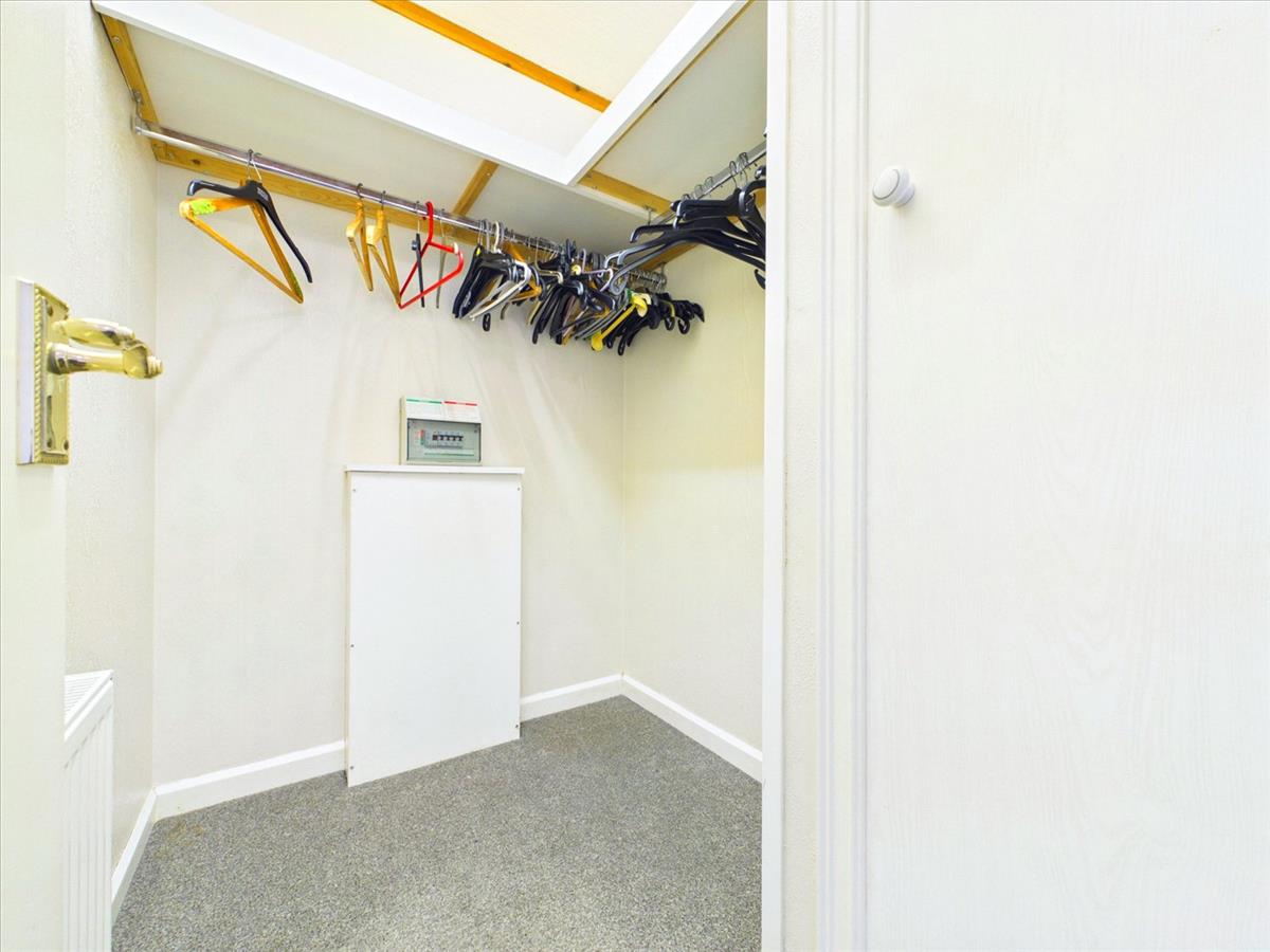 Property Image cddc1a9f-fd0b-47c7-a1a1-46a1d08f3e31