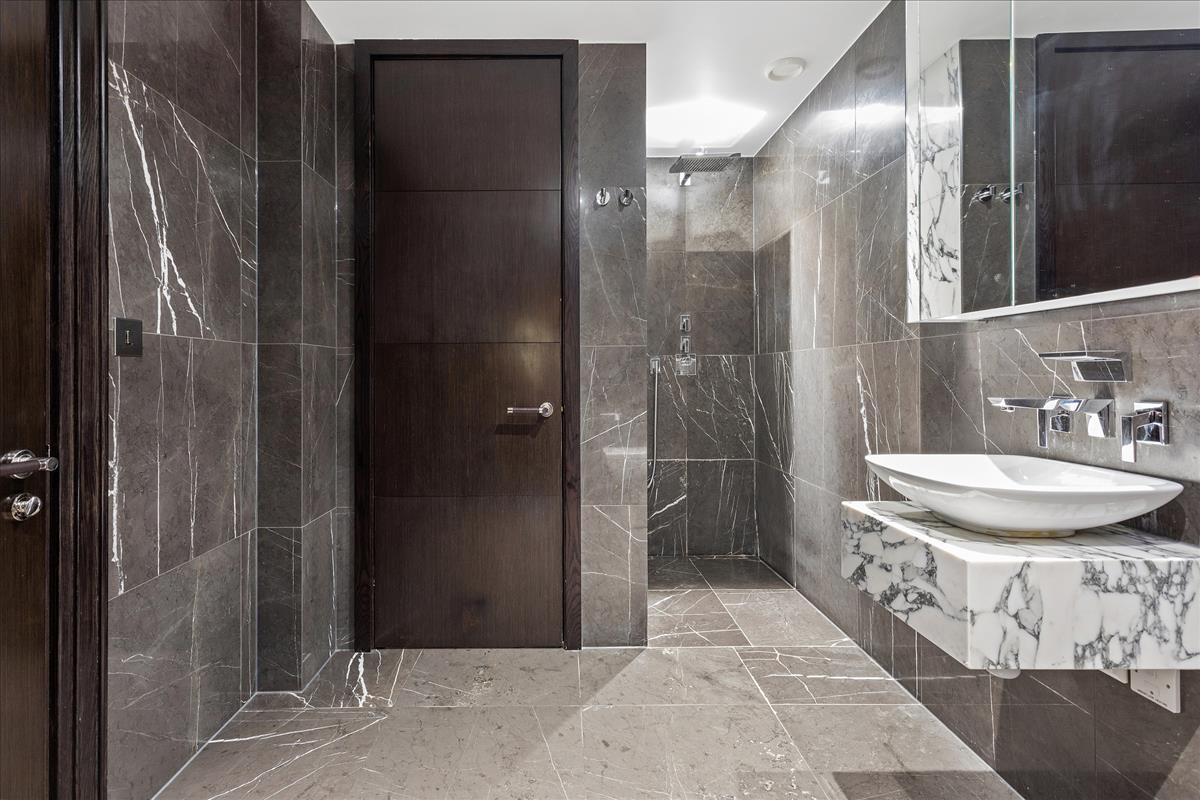 Property Image cdf3c08b-faf3-421f-a489-1d749e5cd022