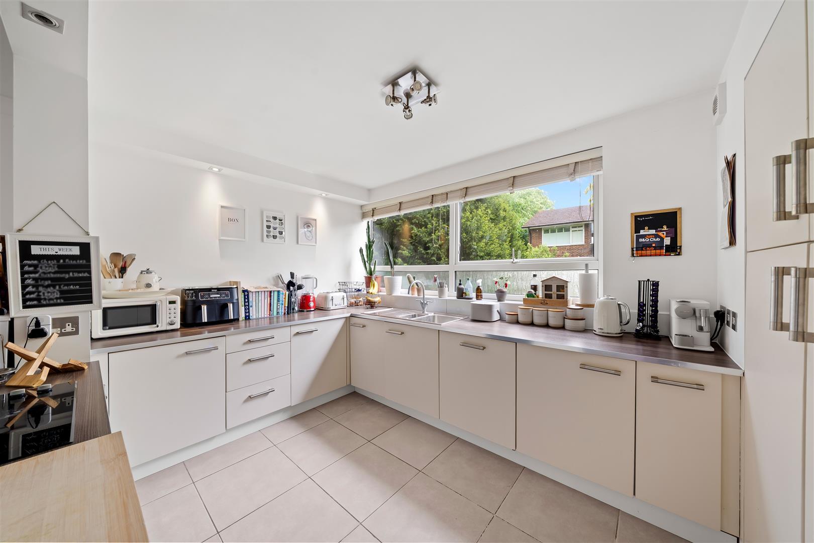 Property Image cdf947c9-4cd2-4a34-b077-e7c7594ed0bf