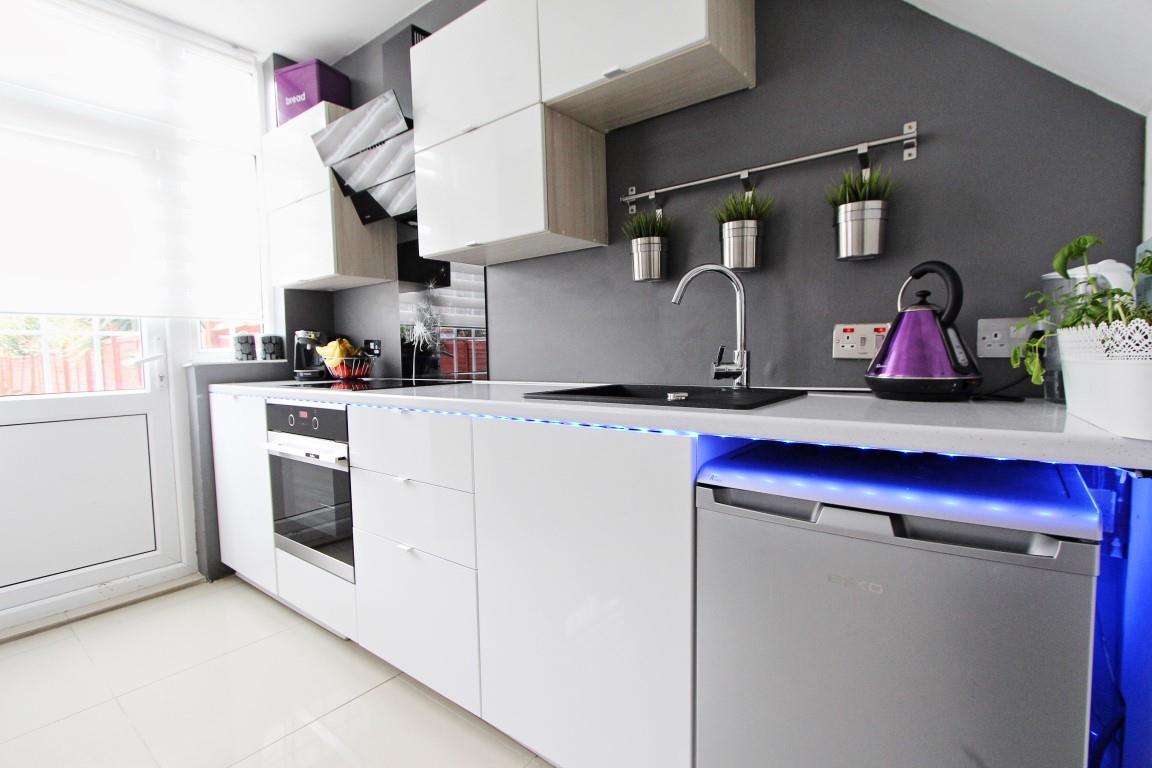 Property Image ce09056b-39eb-4ce1-a802-5d672914cfb9