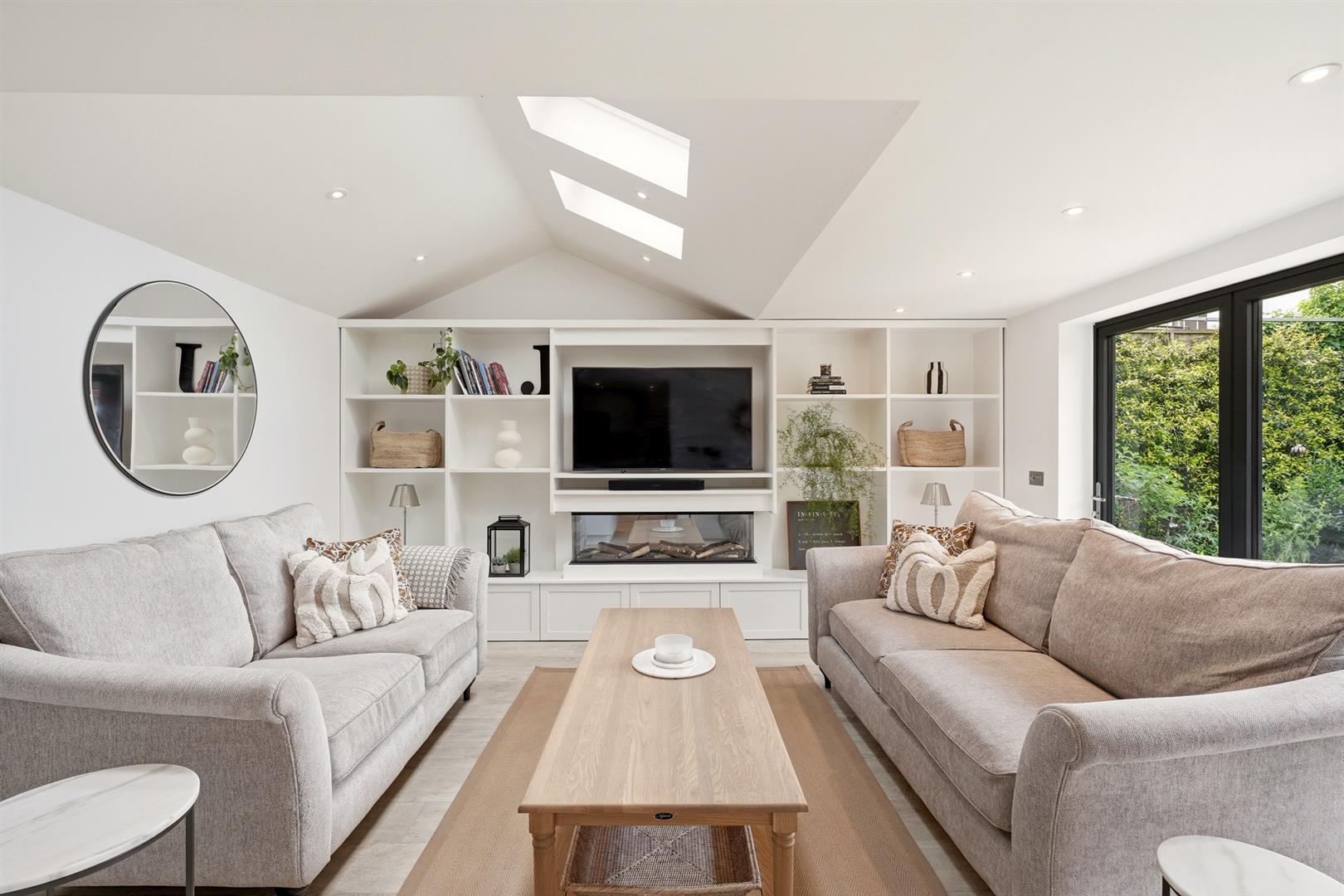 Property Image ce12271f-55a6-464d-8797-f324a8b1854e