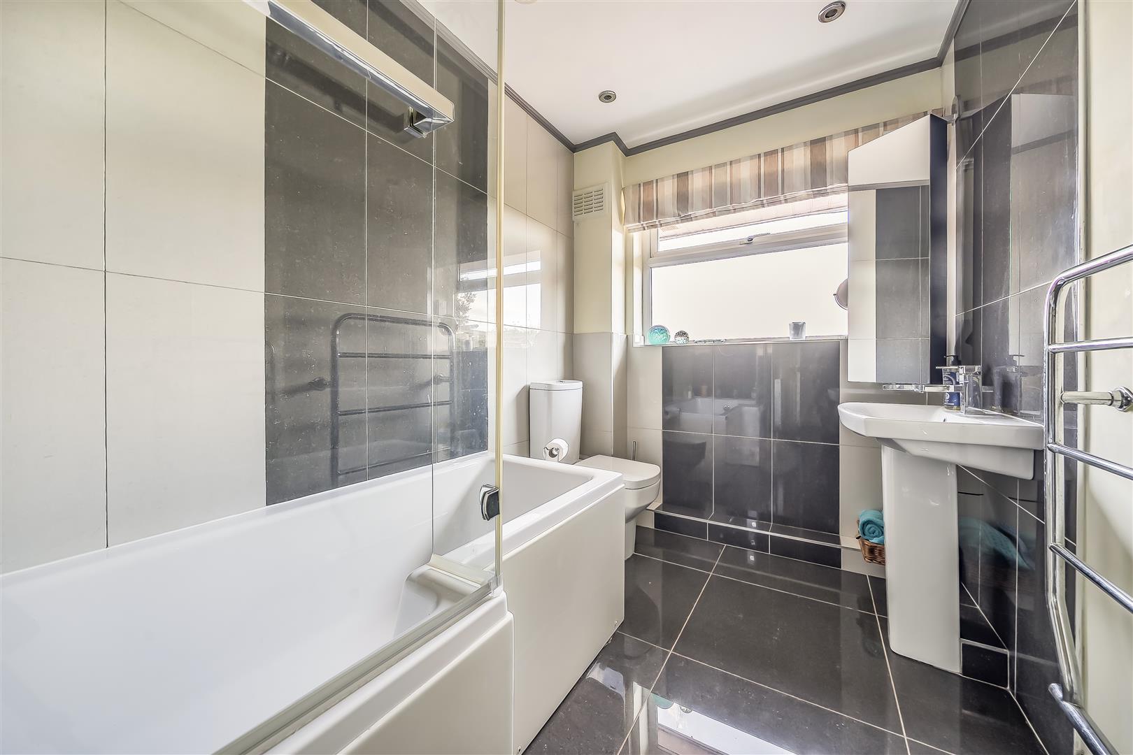 Property Image ce165844-8910-4097-8d2b-b80d99a06aca