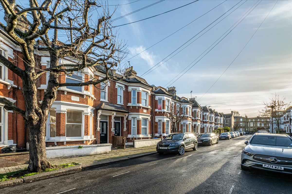 Property Image ce190301-12a3-4a39-8053-ba9dbb5fed5b