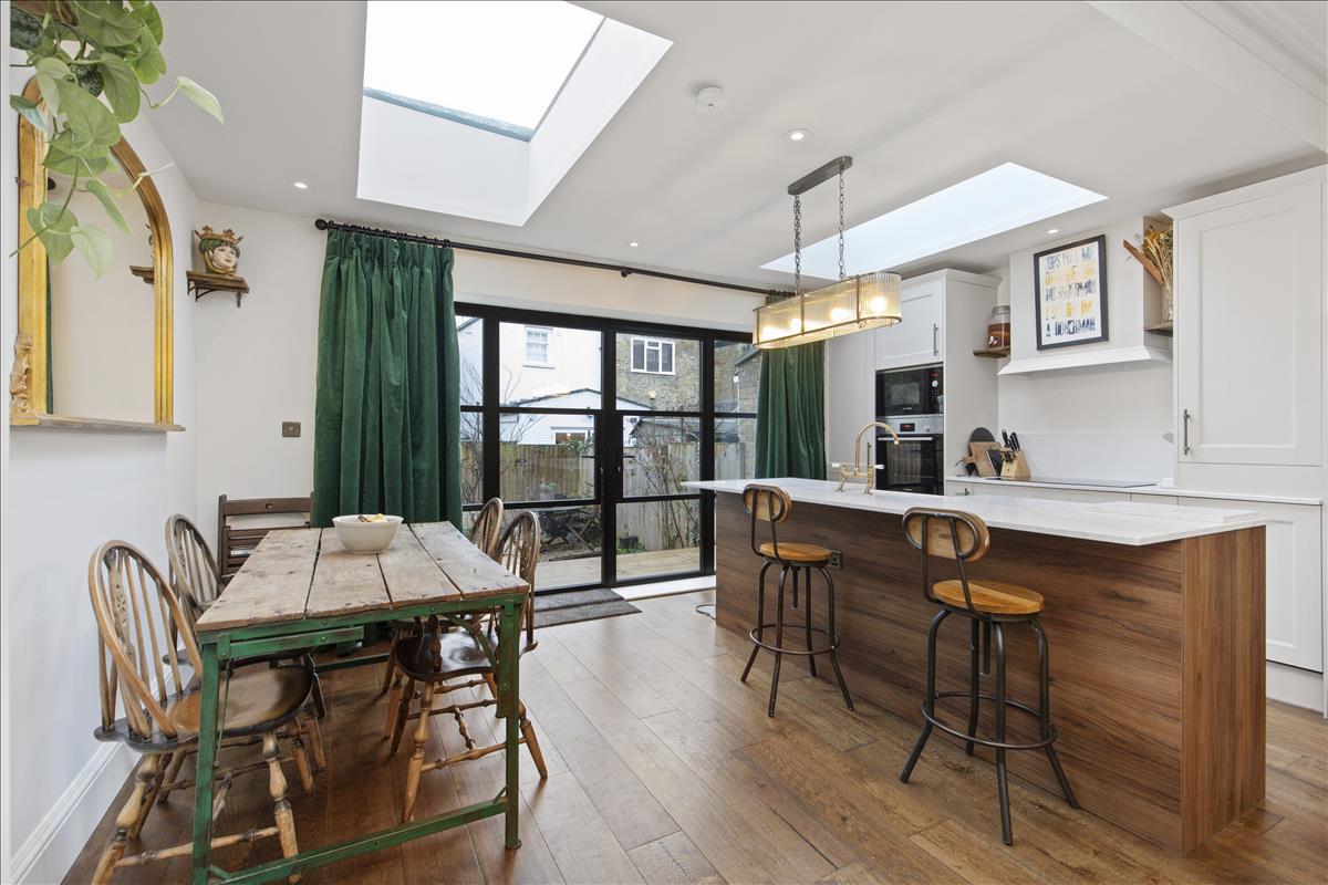 Property Image ce1b3328-cd25-48f0-ada8-9ccad1ed6210
