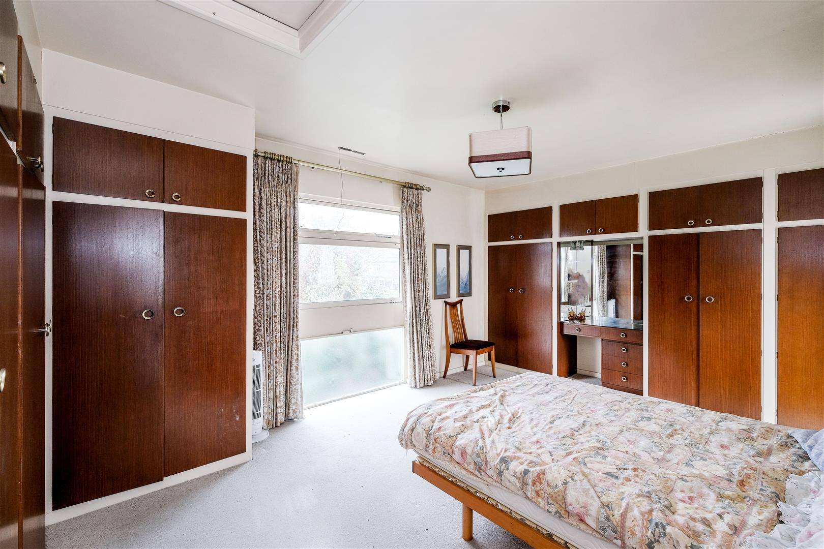Property Image ce1e6a72-5717-4454-a323-466c94211877
