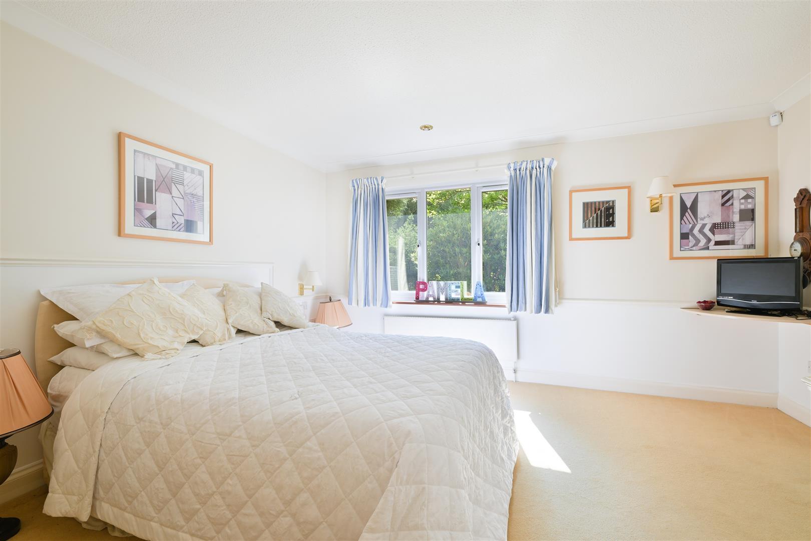 Property Image ce4292cc-ad39-4650-9132-93af0bc9f157