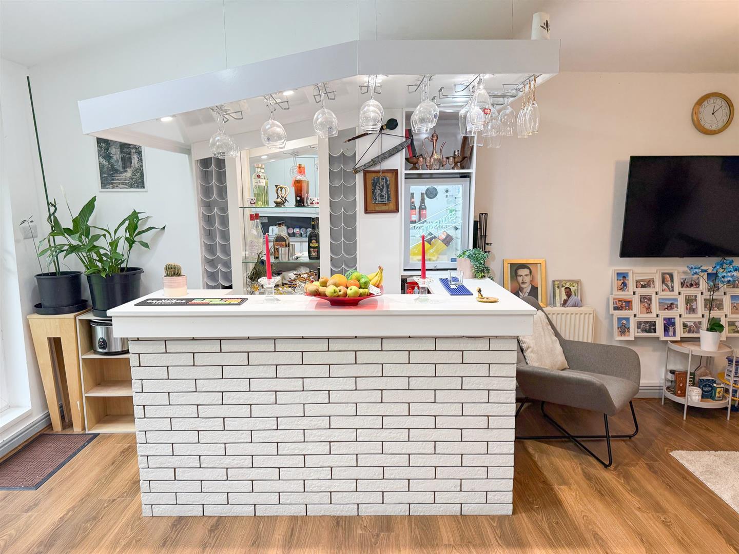 Property Image ce6a6f2e-21e7-43bd-8b77-e666b3bb5b83