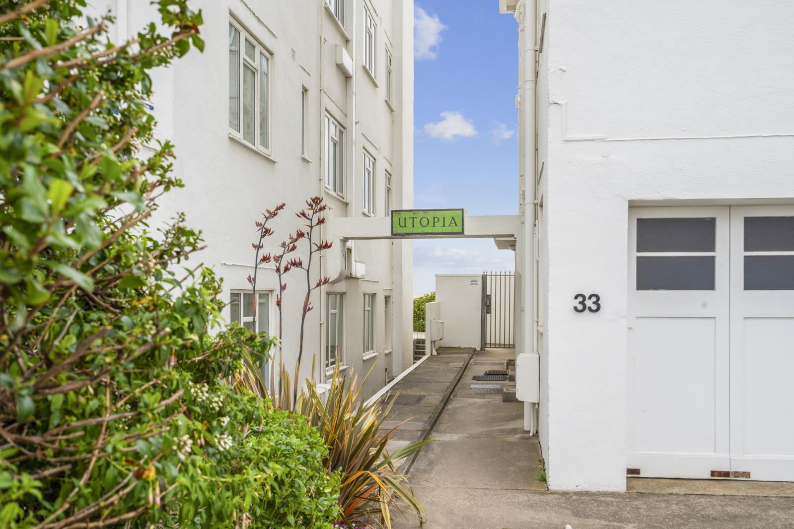 Property Image ce6f8cc6-b3a4-4609-847b-1fa546d8896f