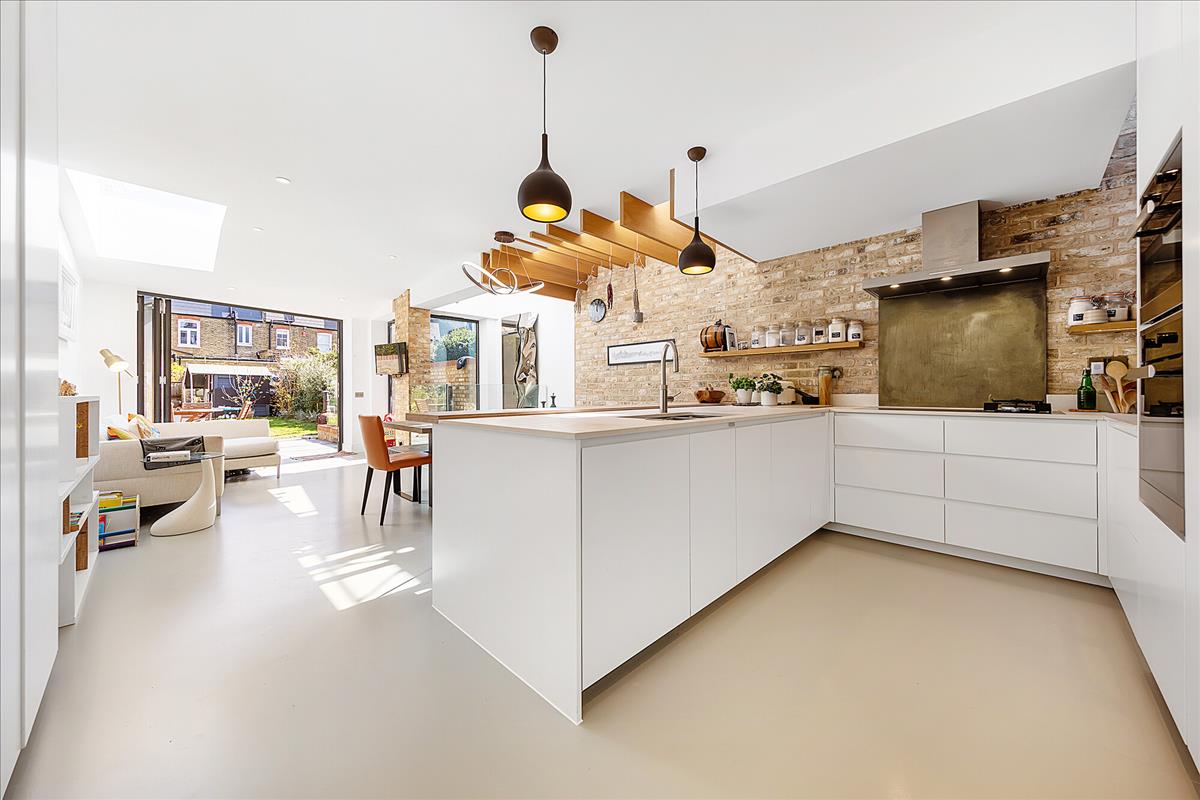 Property Image ce7aeb4f-0282-4b11-9fd7-2dae8241a368