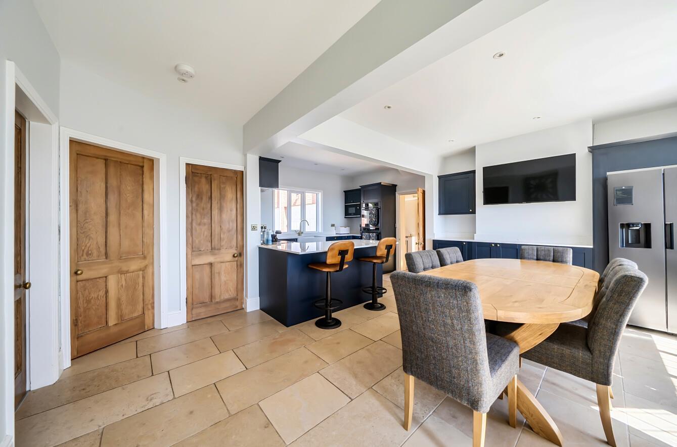 Property Image ce8b8918-abda-4cfe-b2b0-8bd8a4751197
