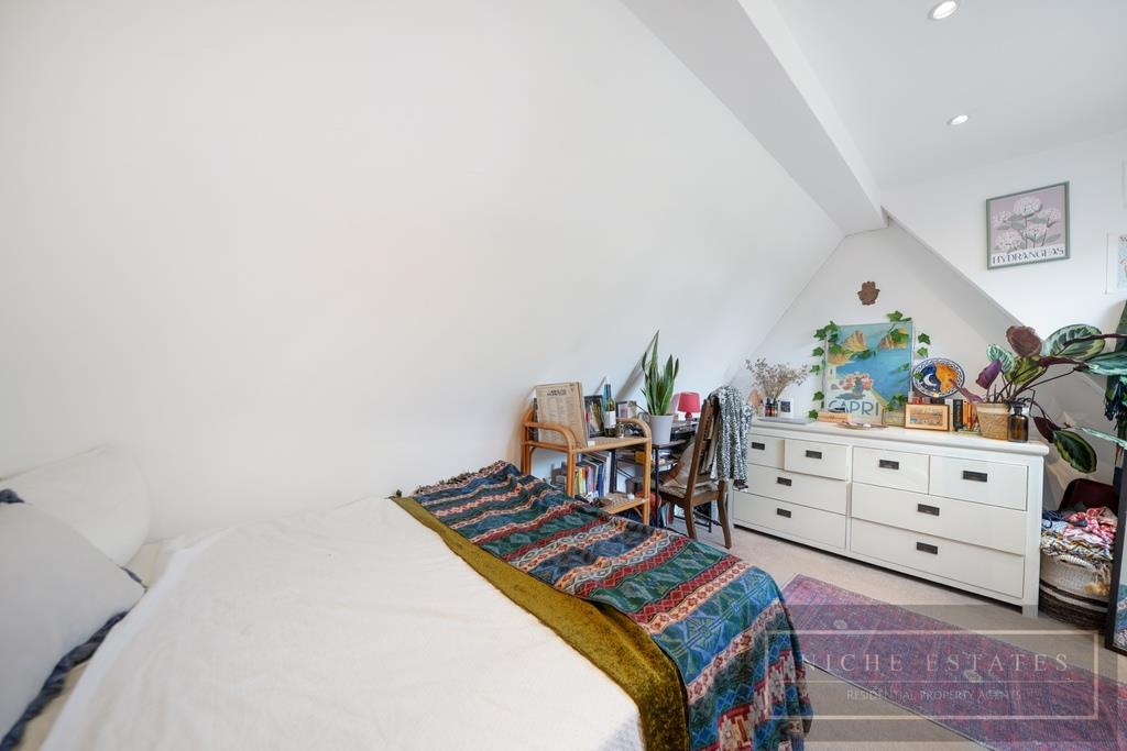 Property Image ce92c32a-055a-4cd3-b42e-c1b12e572cb7