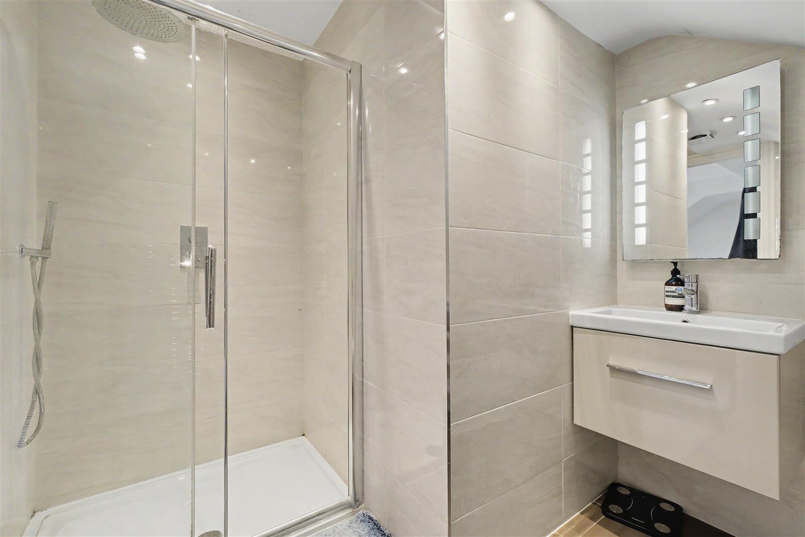 Property Image ce999bfe-8a15-42f1-93ac-435e3c9aff5d