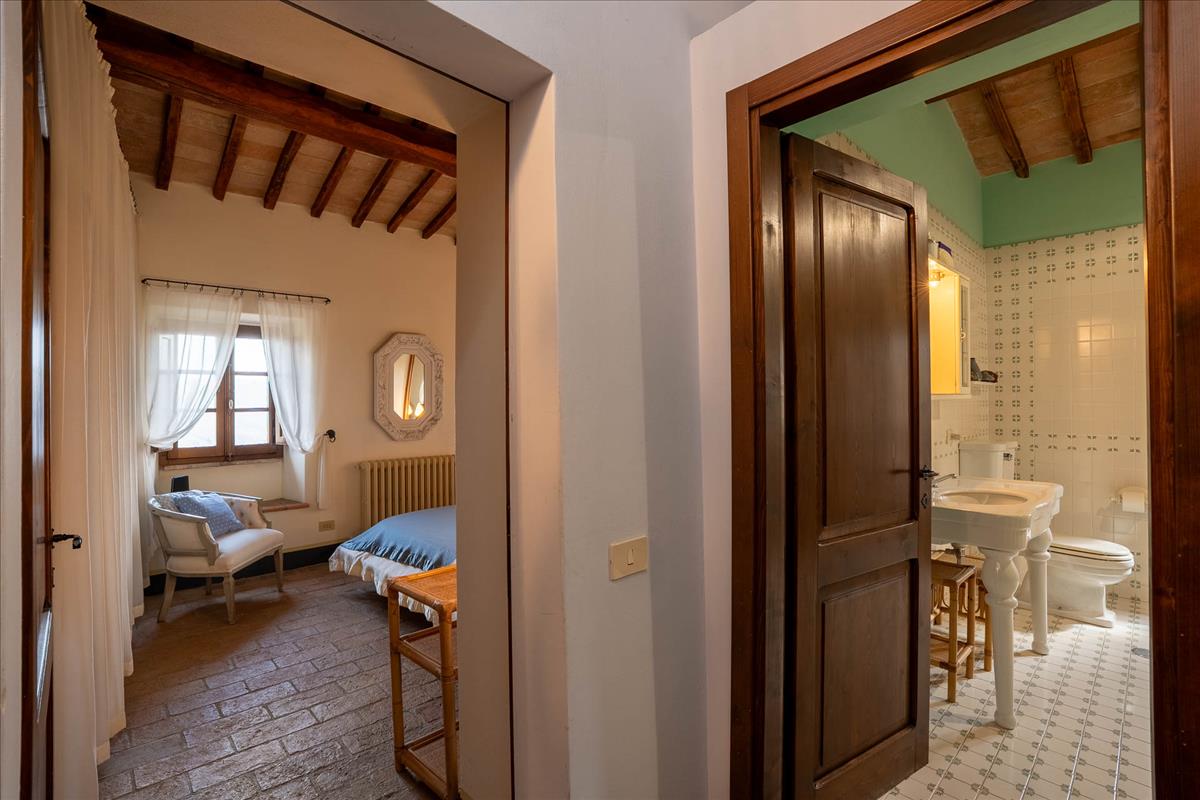Property Image cec056da-8e20-451f-b8b6-b0a1e9fe69e6
