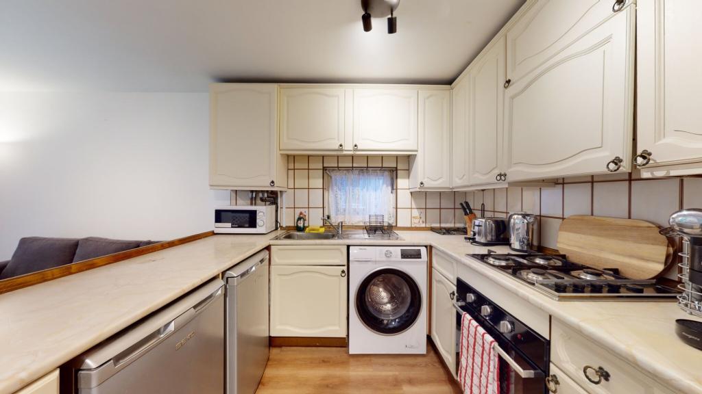 Property Image cec7ca5a-3323-408e-b5ec-3ce3279ca962