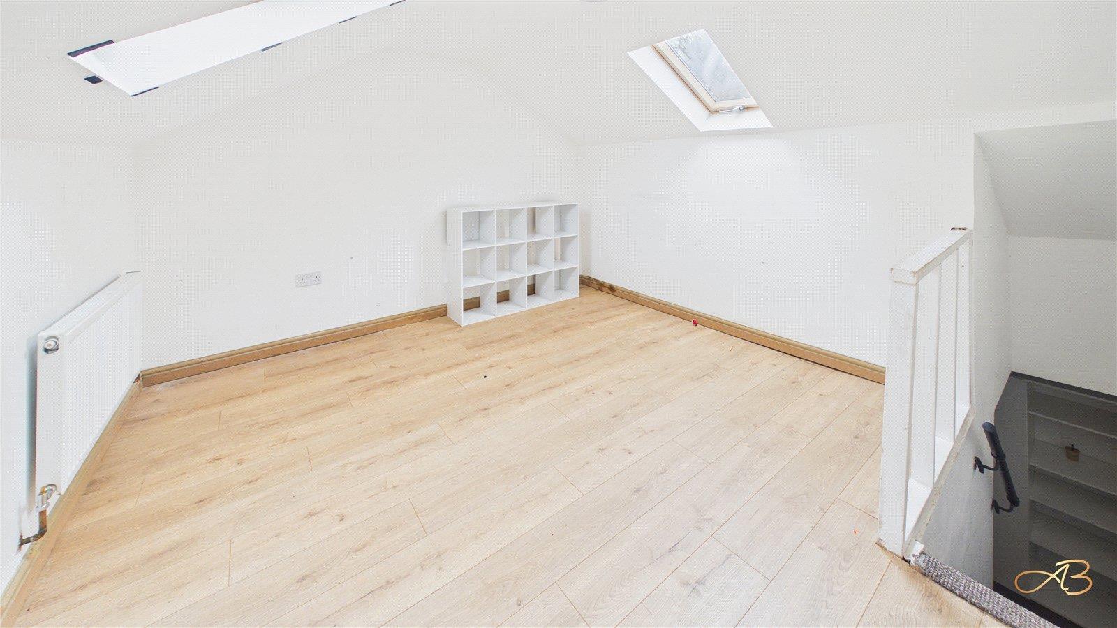 Property Image cec98c3d-43c8-4ccc-a24d-0ddb25dbc388