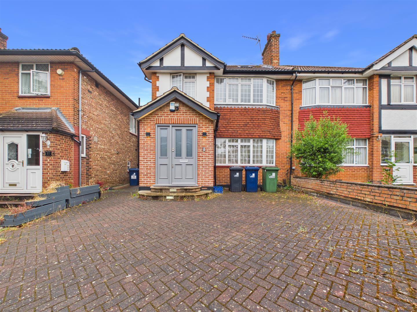 Property Image ced8b50c-3eb5-43ad-8b34-1120cf6d9b1c