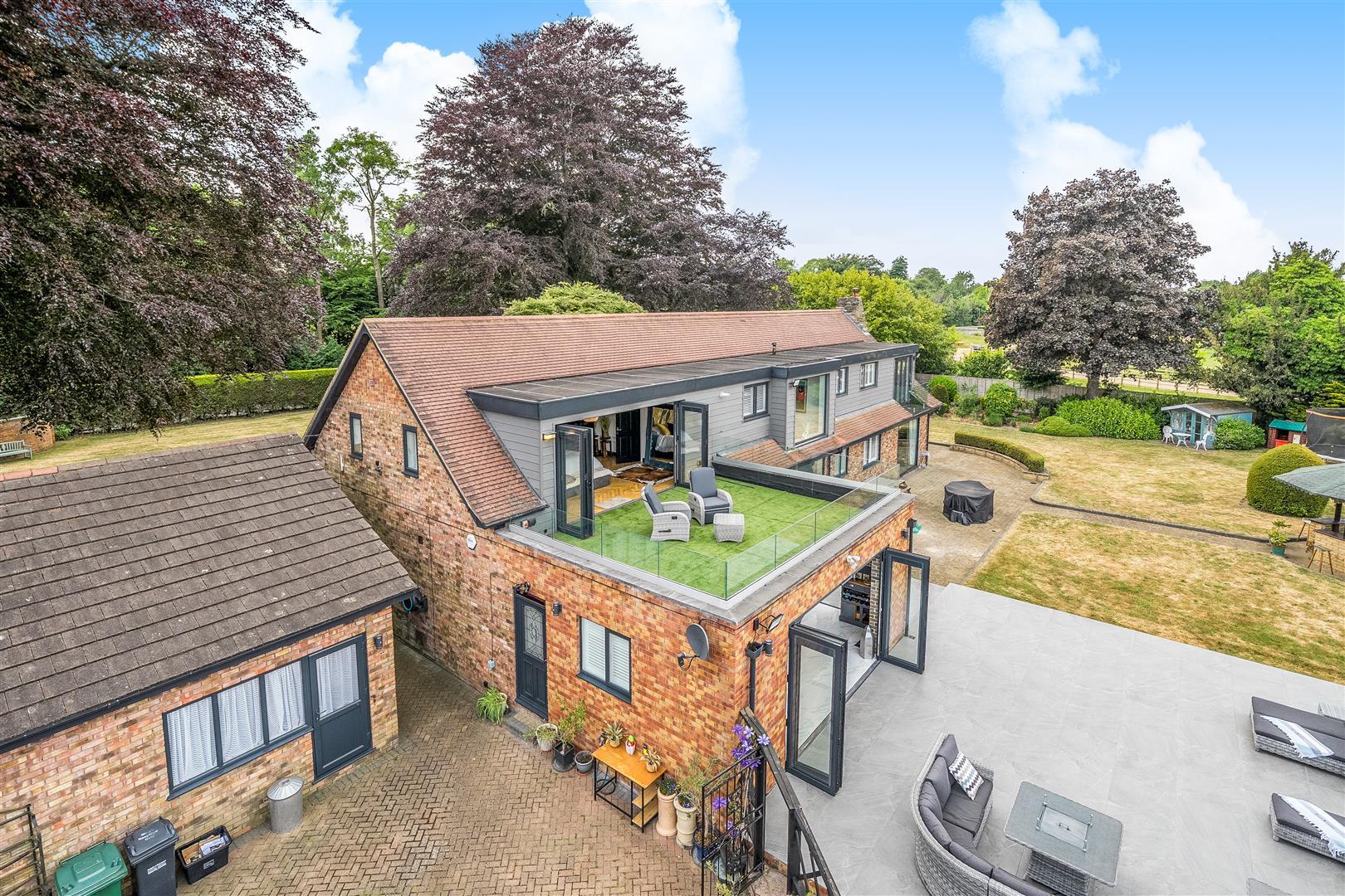 Property Image cee2ffe6-c1e0-44fc-88c7-ff7ba5a3b395