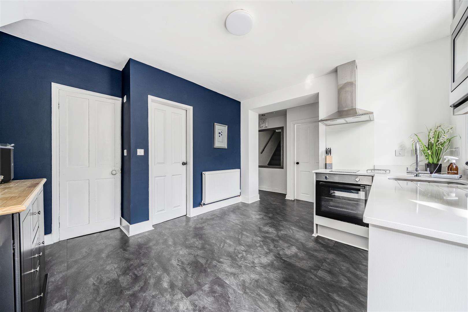 Property Image cef4d0f6-88da-4d0d-a422-bbe8661b771c
