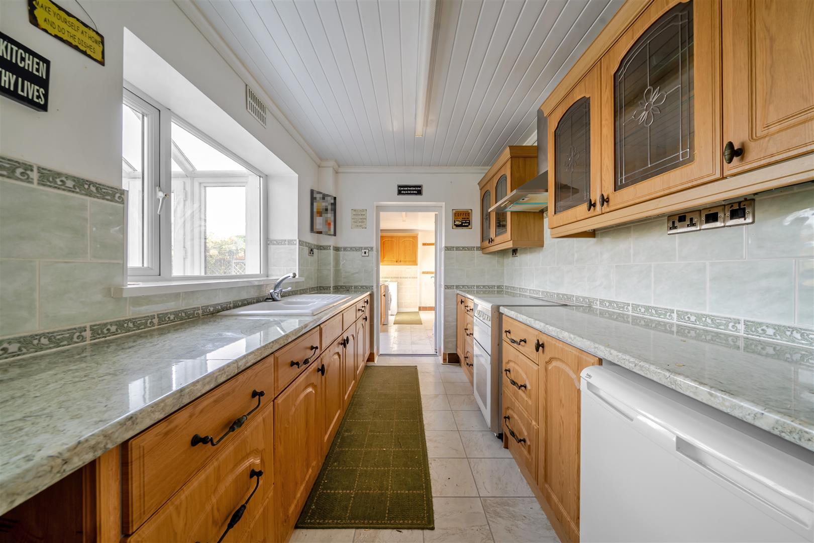 Property Image ceffbf68-9d7f-421a-8976-11b398816875