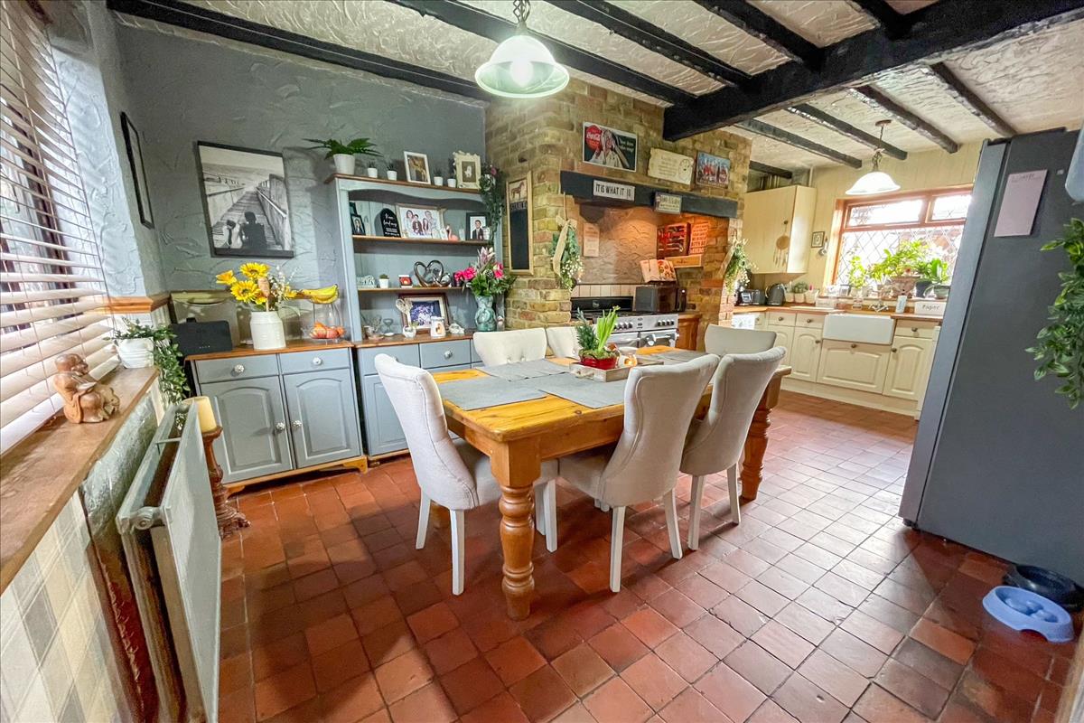 Property Image cf04dd36-c9c3-4017-af84-045c9309c2b0