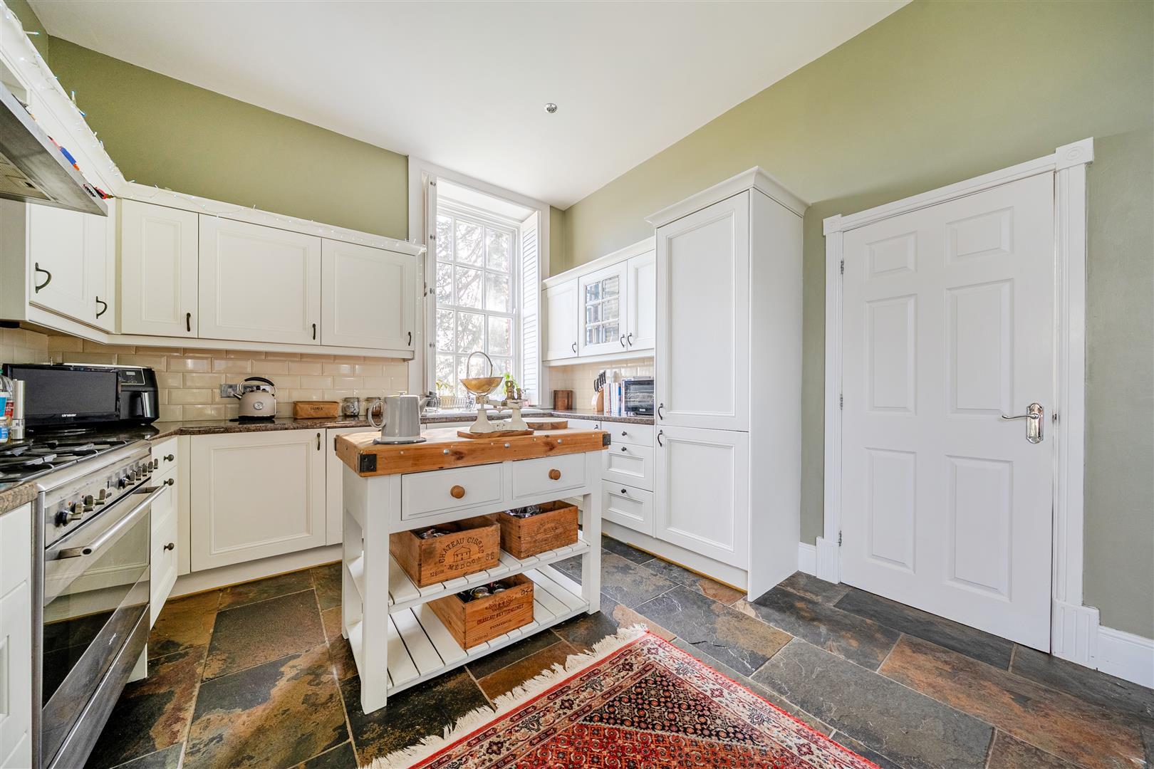 Property Image cf0f59b9-d0b8-49b9-9bea-a2a93a4d49cf