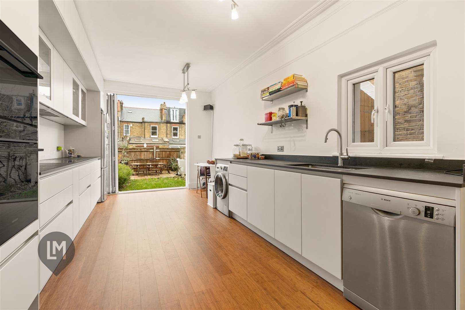 Property Image cf19af75-1aea-4eb2-8719-5fe6251adf76
