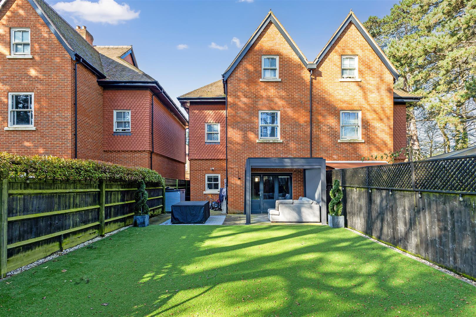 Property Image cf1a9fd6-7d91-43d5-879d-0d7234578fa6